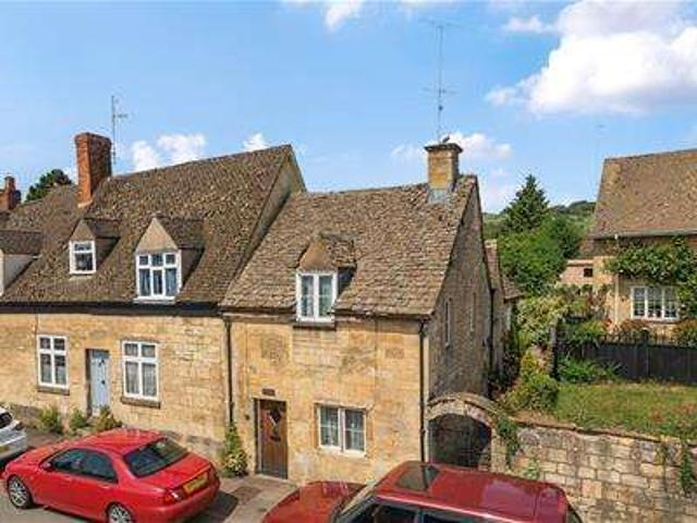 Cottage for sale in Winchcombe, Pamington