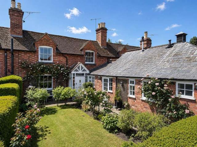 Cottage for sale in Stratford-upon-Avon, Alderminster