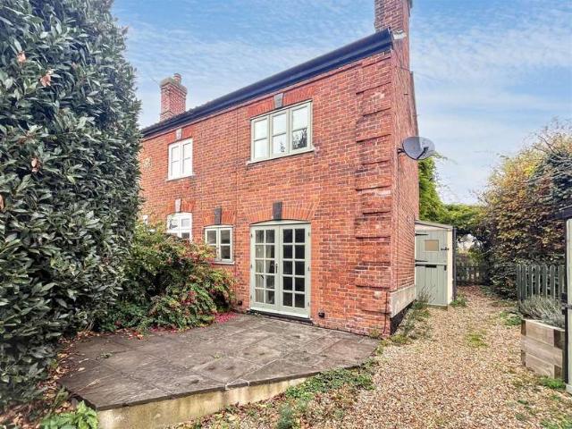Cottage for sale in Reepham, Crostwick