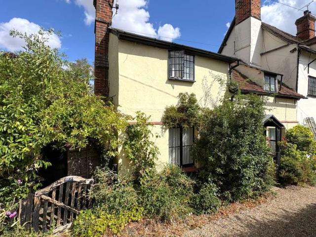 Cottage for sale in Chipping Hill, Essex