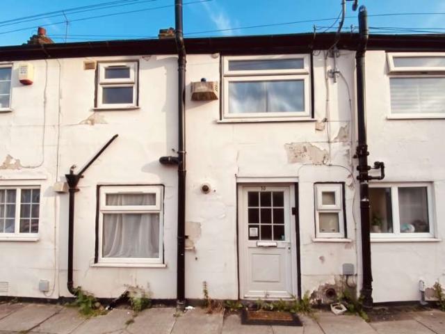 Cottage for sale in Besses o' th' Barn, Bury