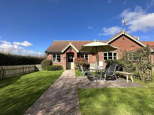 Cottage for sale in Stokesby, Norfolk
