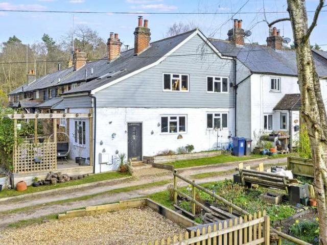 Cottage for sale in Witley, Fole
