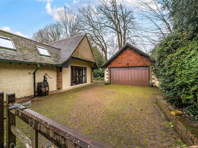 Cottage for sale in The Slade, Oxfordshire