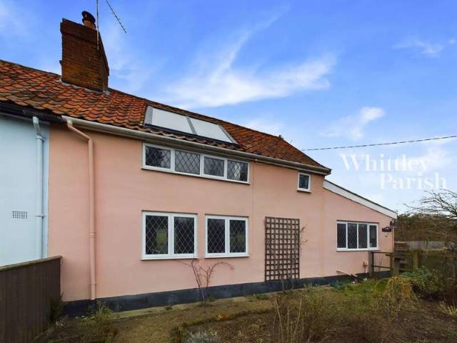 Cottage for sale in Roydon, South Norfolk