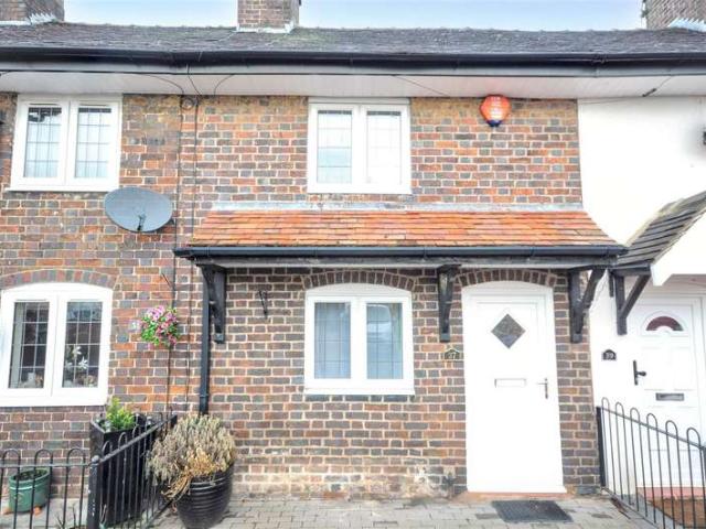 Cottage for sale in Baswich, Staffordshire