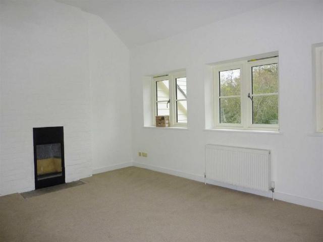 House for rent in Hillview, Surrey