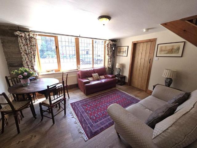 House for rent in Charlesworth, East Midlands