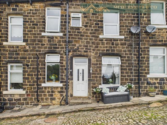 House for rent in Saddleworth, Pendock