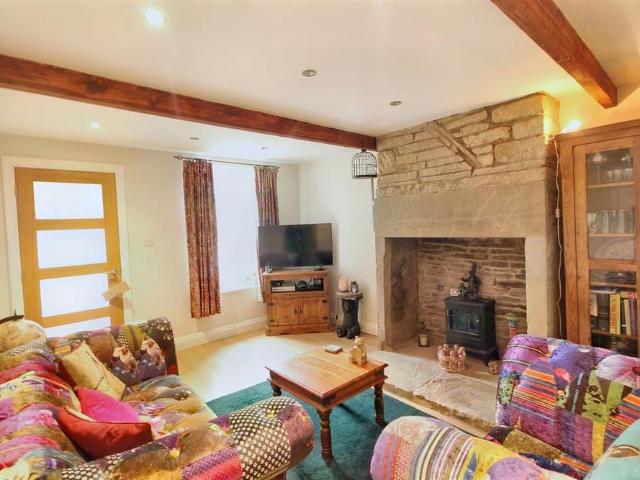 House for rent in Upper Cumberworth, West Yorkshire