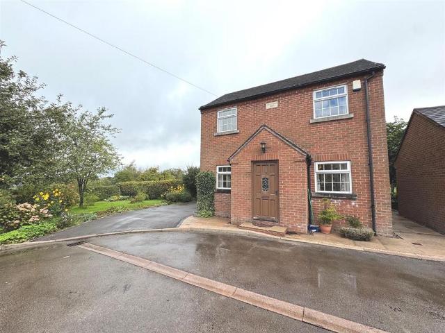 House for rent in Bradnop, Staffordshire Moorlands