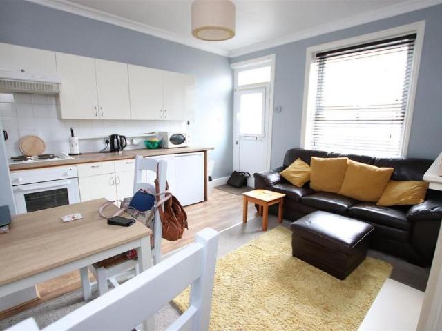 House for rent in Greengates, Bradford