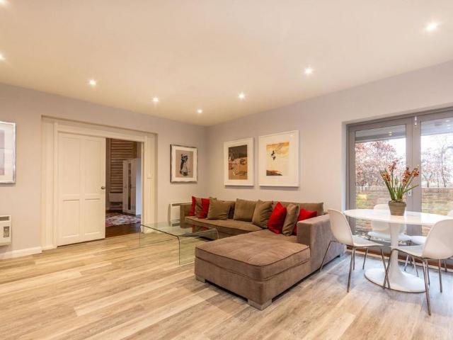 House for rent in Fole, Surrey