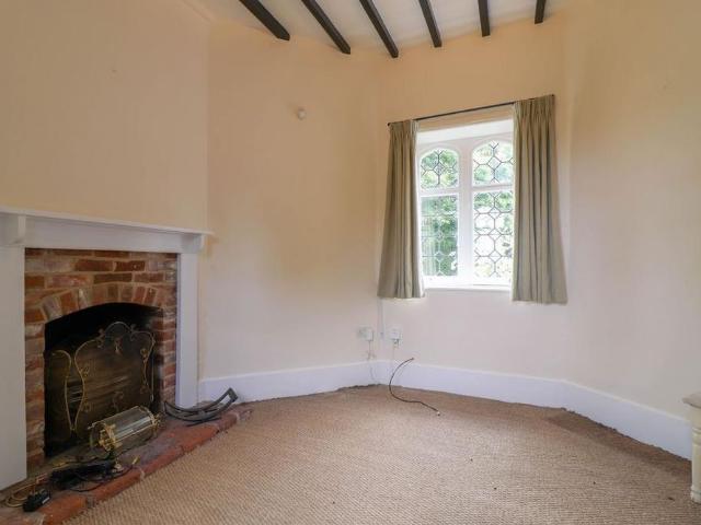 House for rent in Chelmondiston, Suffolk