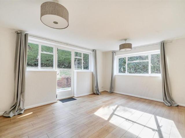 House for rent in East Horsley, Guildford