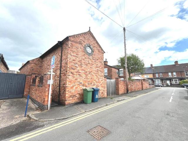 House for rent in Baswich, Staffordshire