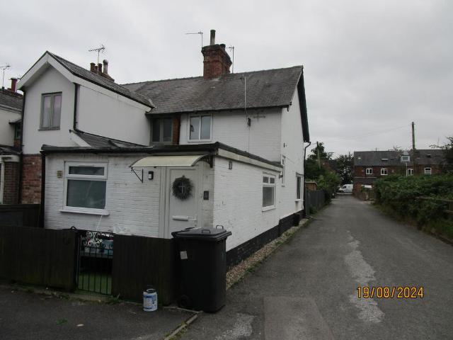 House for rent in Stanley and Stanley Common, Caldermill