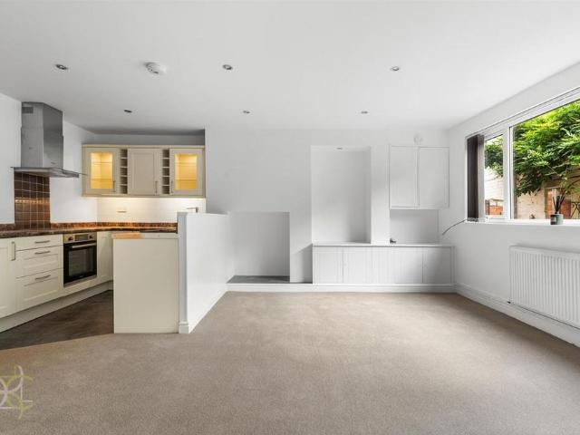 House for rent in Pensham, Wychavon