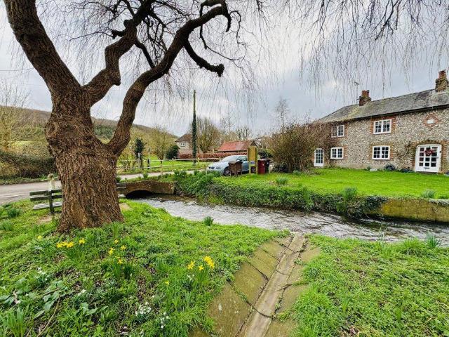 House for rent in Littlecote, West Sussex