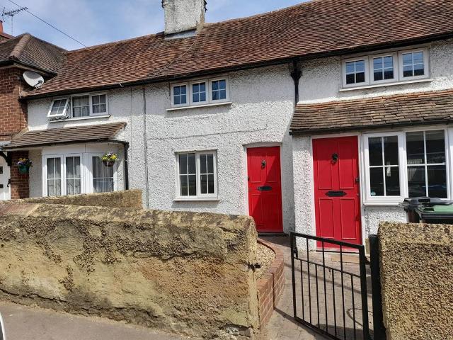 House for rent in Pouchen End, Hertfordshire