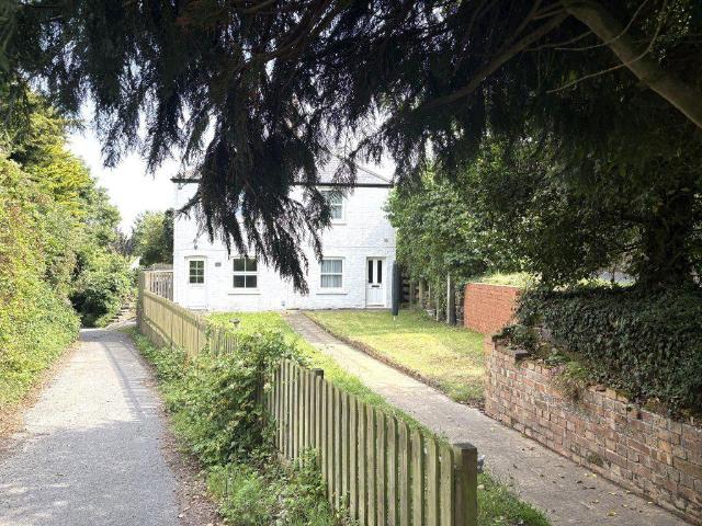 House for rent in Woodnesborough, Ash