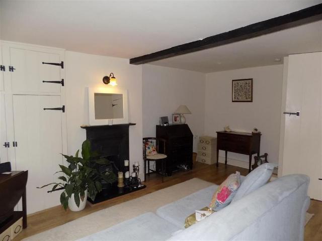 House for rent in Upton, Acol