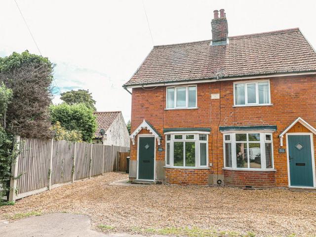 House for rent in Bracon Ash, Burgh St Peter