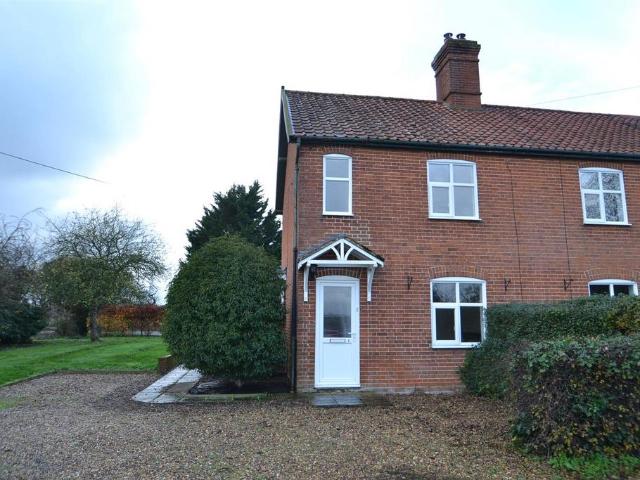 House for rent in Burgh St Peter, Norfolk