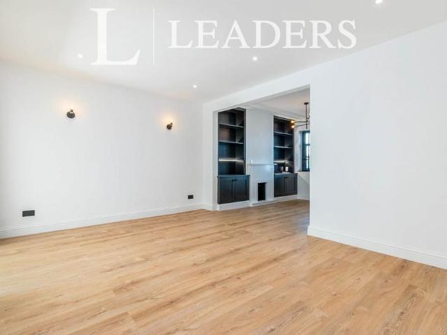 House for rent in Blackhills, Surrey