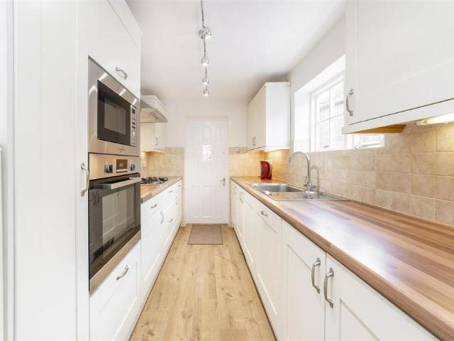 House for rent in London Borough of Ealing, Greater London