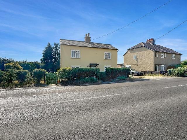 House for rent in Chipping Hill, Essex