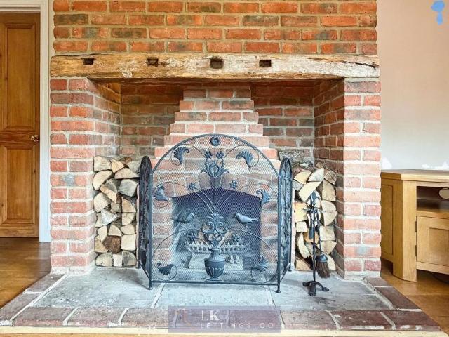 House for rent in Fole, Surrey