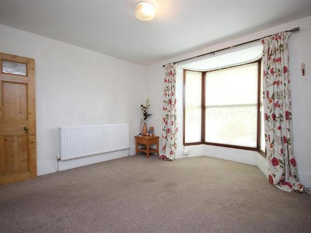 House for rent in Pachesham Park, Surrey