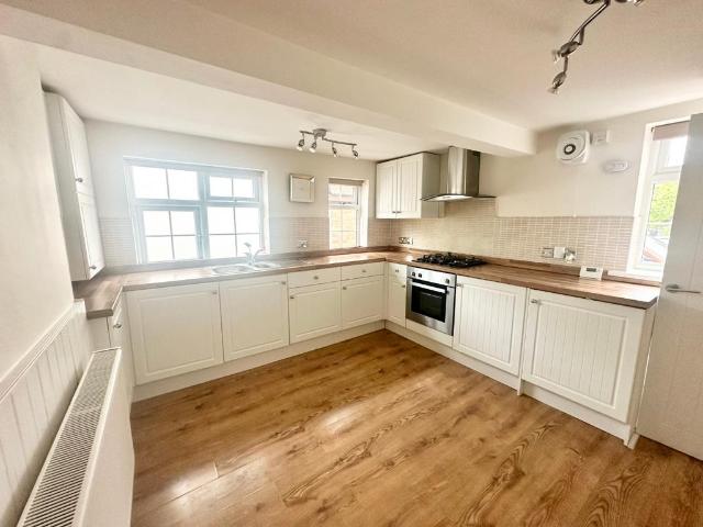 House for rent in Barton In Fabis, East Midlands