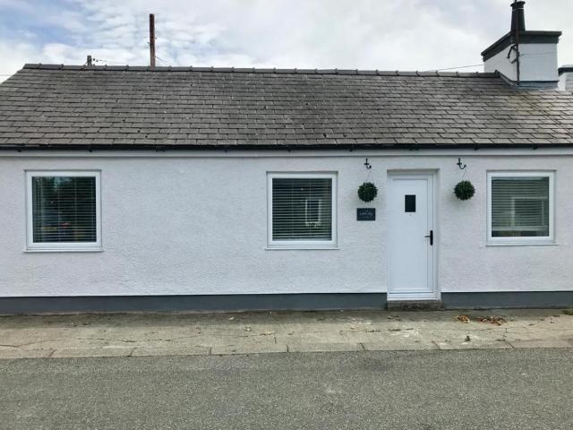 House for rent in Tref Alaw, Llanddeusant