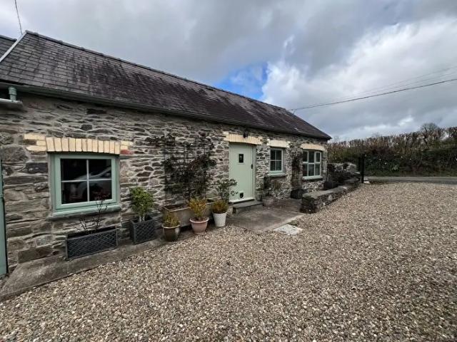 Apartment for rent in Trebedw, Ceredigion