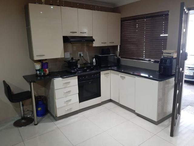House for rent in Chatsworth, Kwazulu-natal