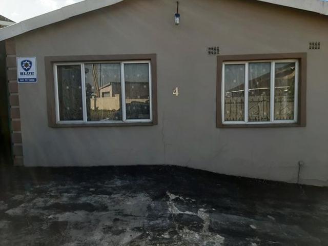 House for rent in Chatsworth, Kwazulu-natal