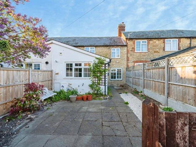 Apartment for rent in Harrold, Bedford