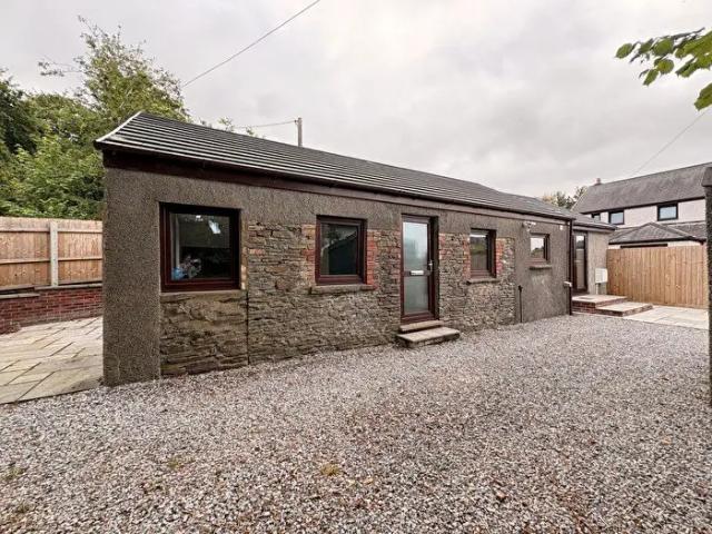 Apartment for rent in Caewern, Cadoxton-juxta-Neath