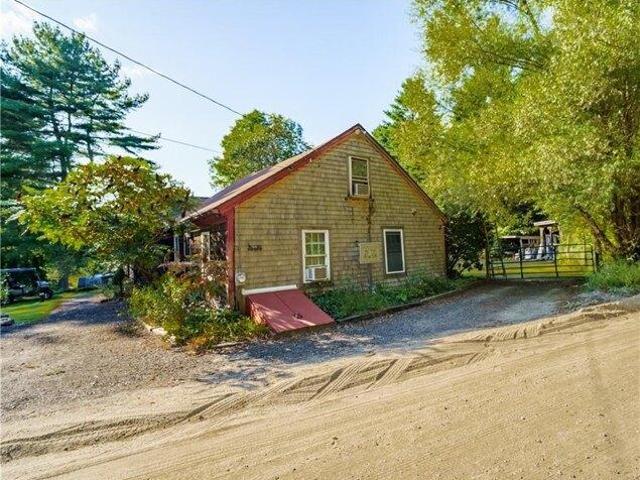 House for sale in Greene, Coventry