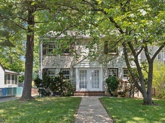 Condo for sale in Cranford, New Jersey
