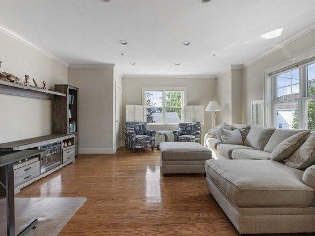 Condo for sale in Cranston, Rhode Island