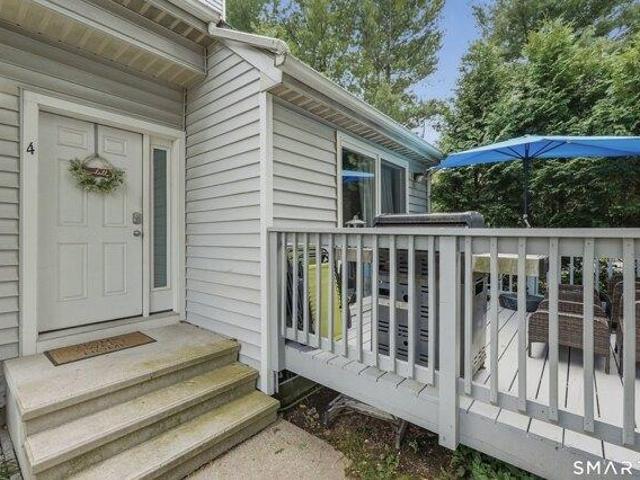 House for sale in Cromwell, Connecticut