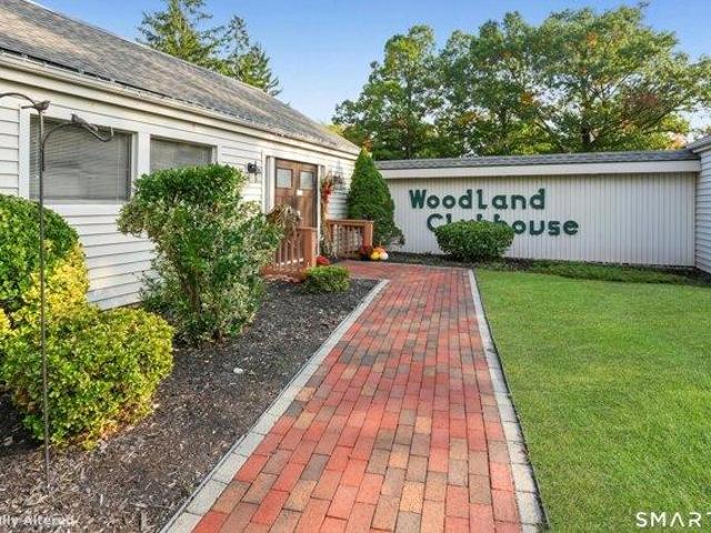 Condo for sale in Woodland Heights, Cromwell