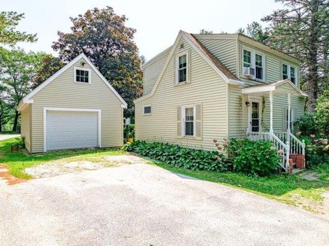 House for sale in Cumberland Center, Maine