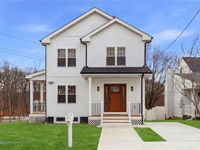 House for sale in Cumberland, Rhode Island