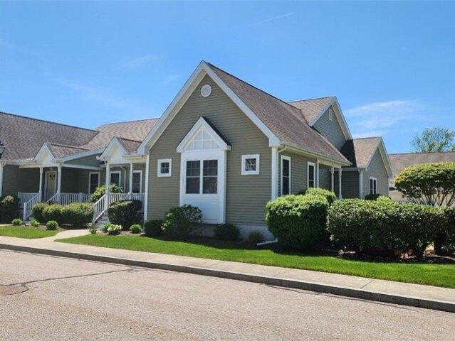 Condo for sale in Cumberland, Rhode Island