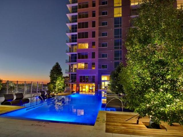 Townhouse for rent in Dallas