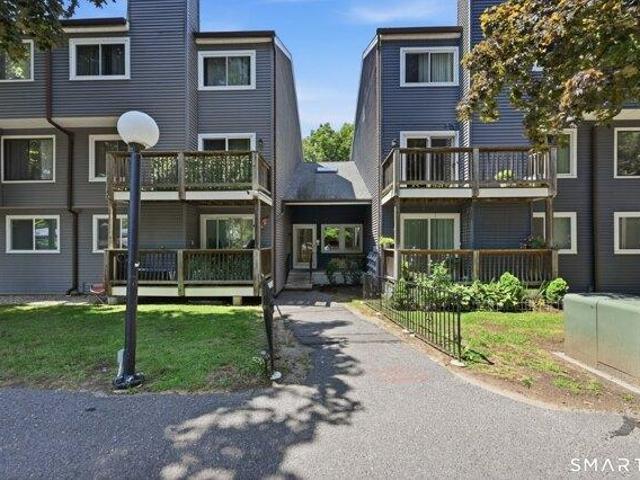 Condo for sale in Danbury, Connecticut